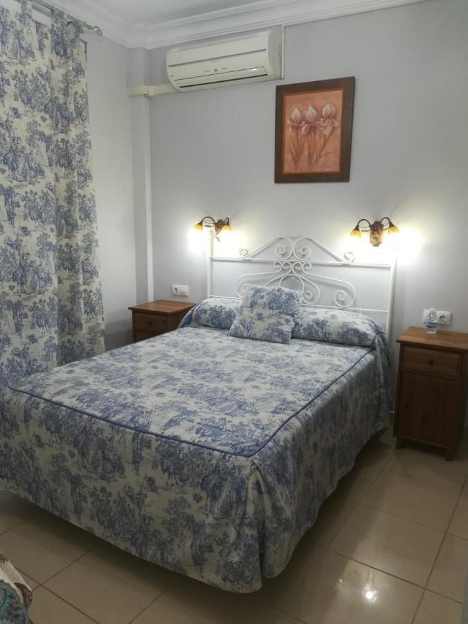 Hostal Virgen Del Rocio Los Palacios y Villafranca Kültér fotó